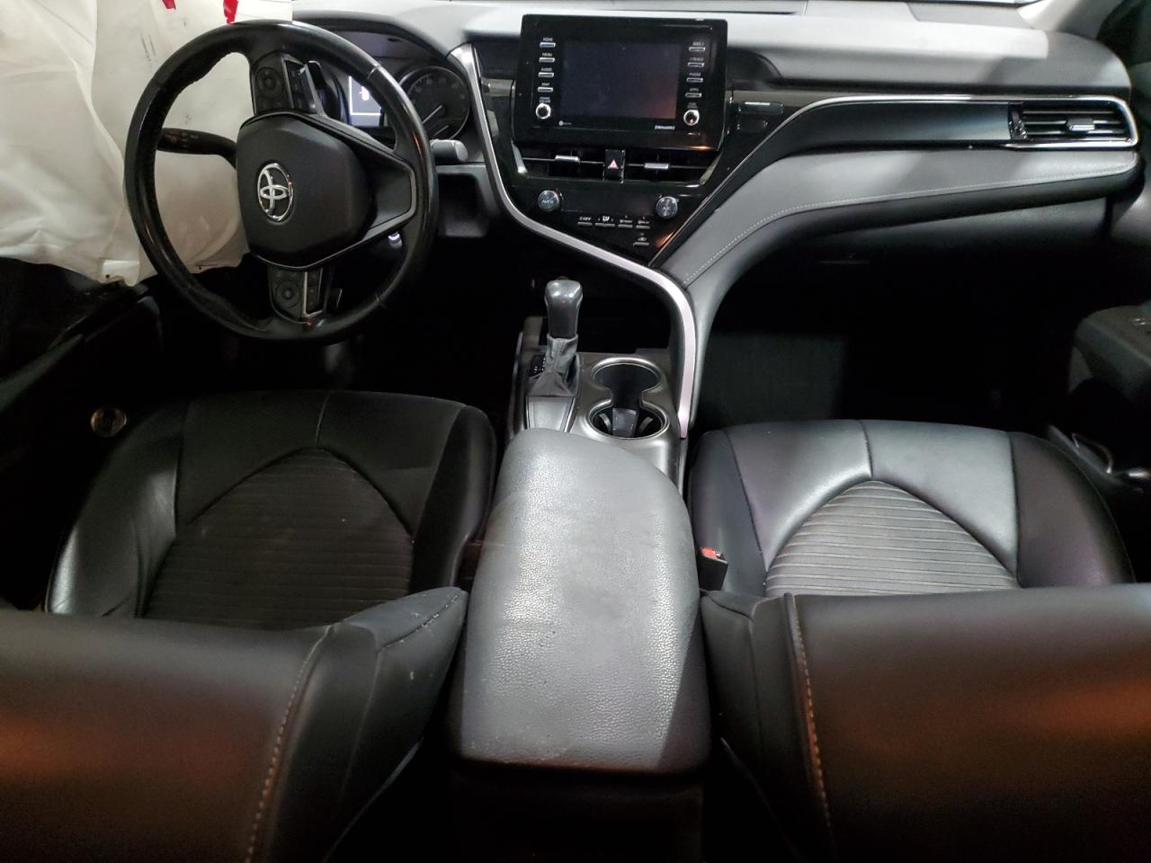 2021 Toyota Camry - Image 8