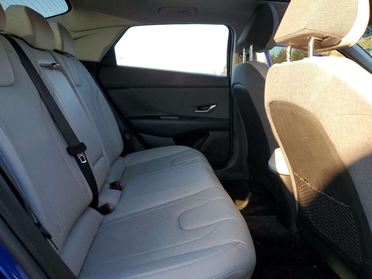 2023 Hyundai Elantra - Image 10