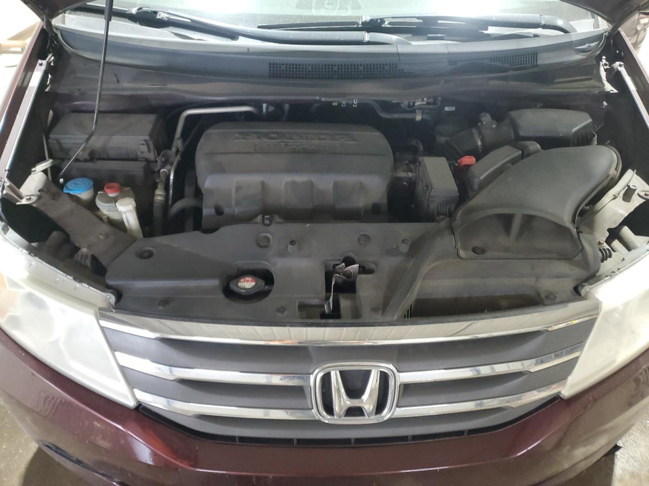 2011 Honda Odyssey - Image 12