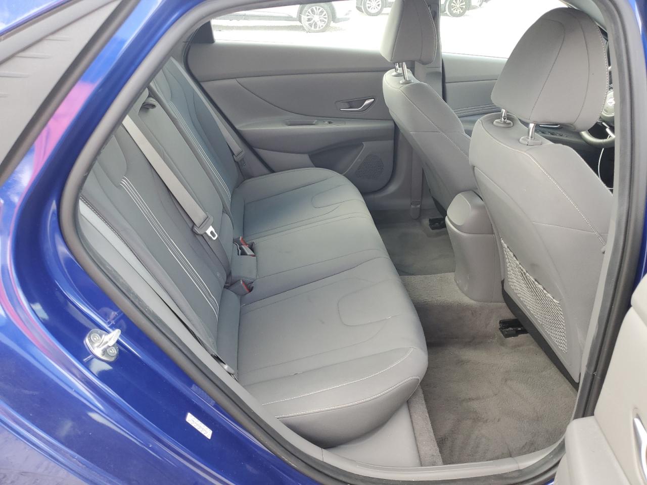 2022 Hyundai Elantra - Image 10