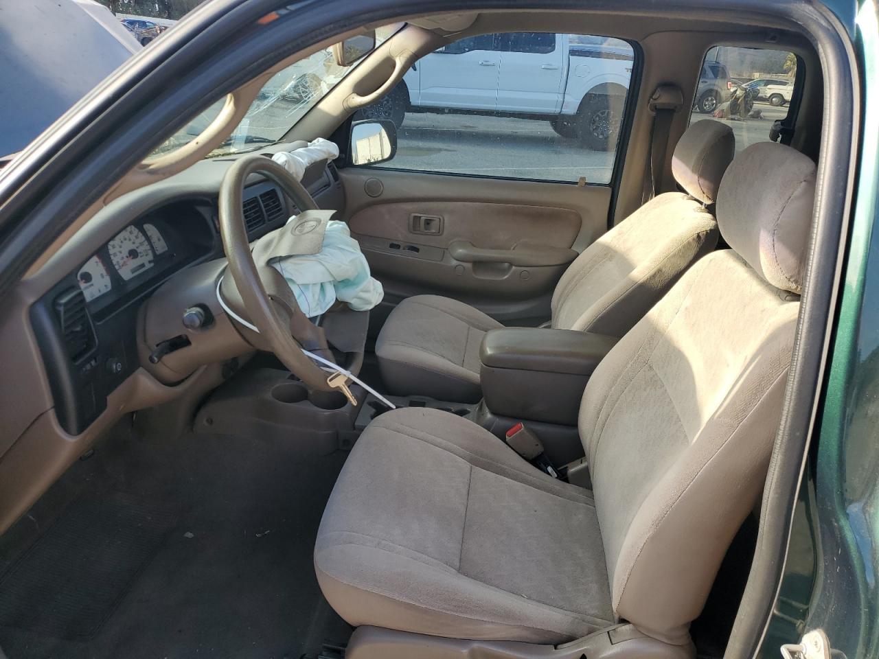 2004 Toyota Tacoma - Image 7