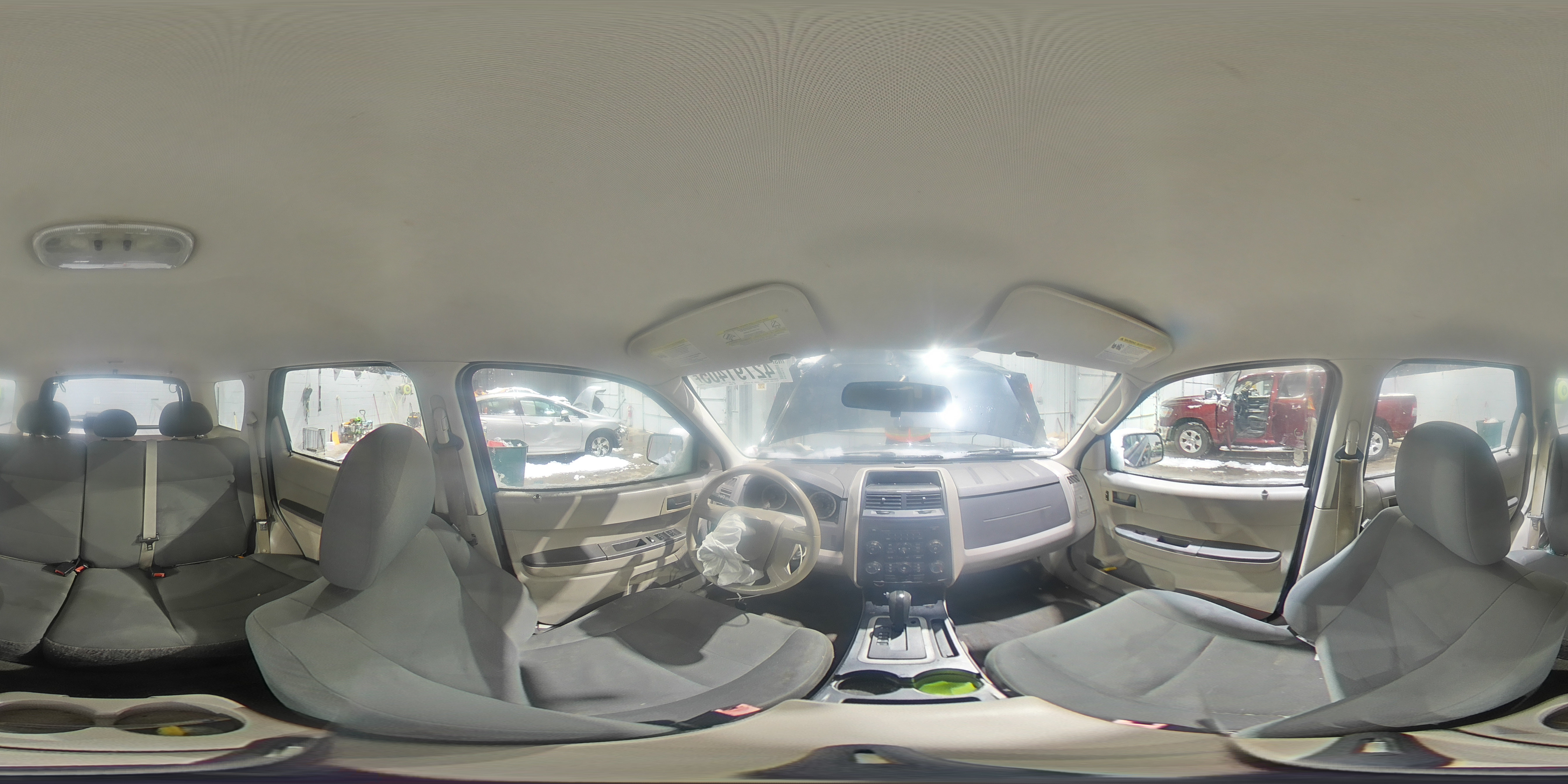 2009 Ford Escape - Image 13