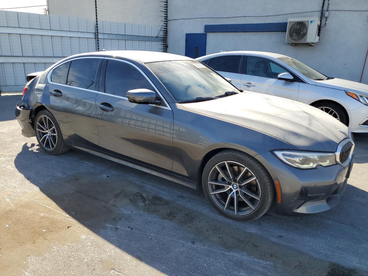 VIN 3MW5R1J59K8B02799 2019 BMW 3 SERIES no.4