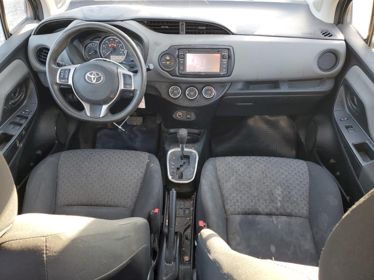 2017 Toyota Yaris - Image 8