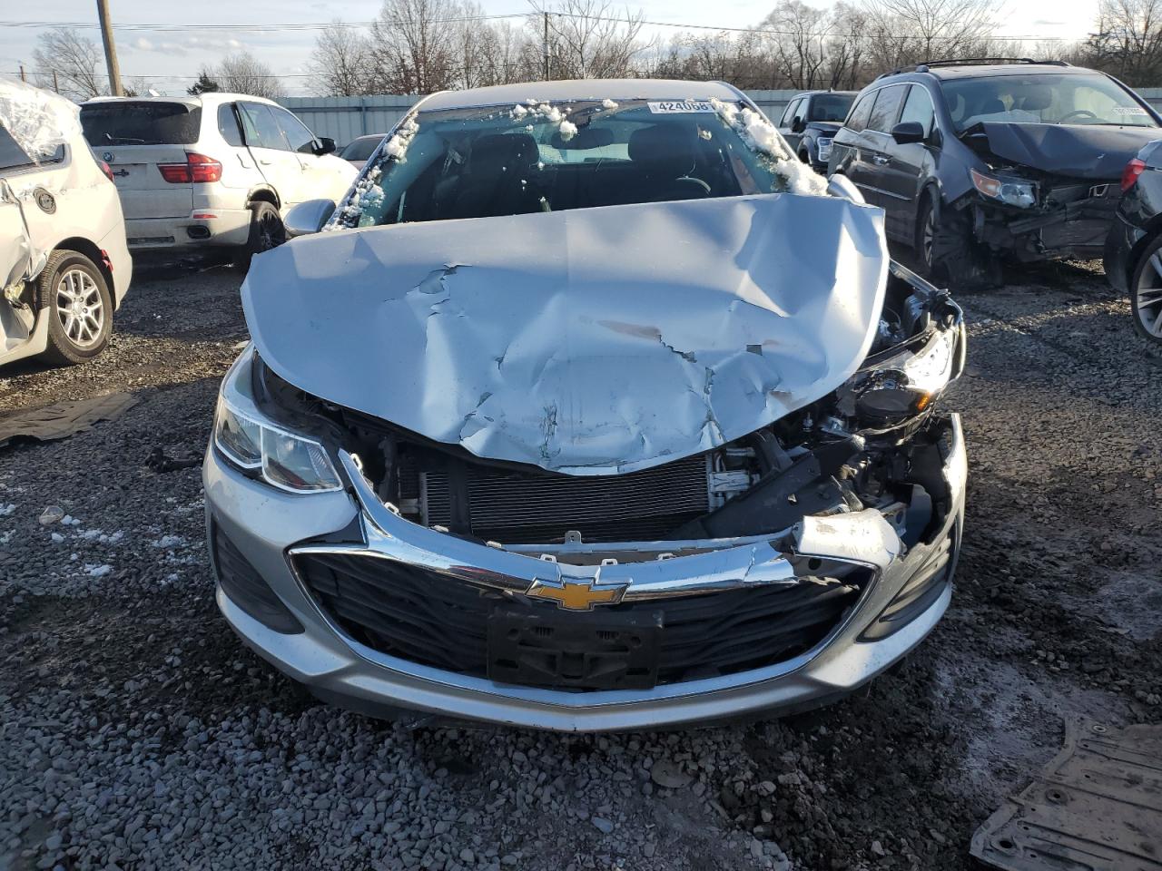 2019 Chevrolet Cruze - Image 5