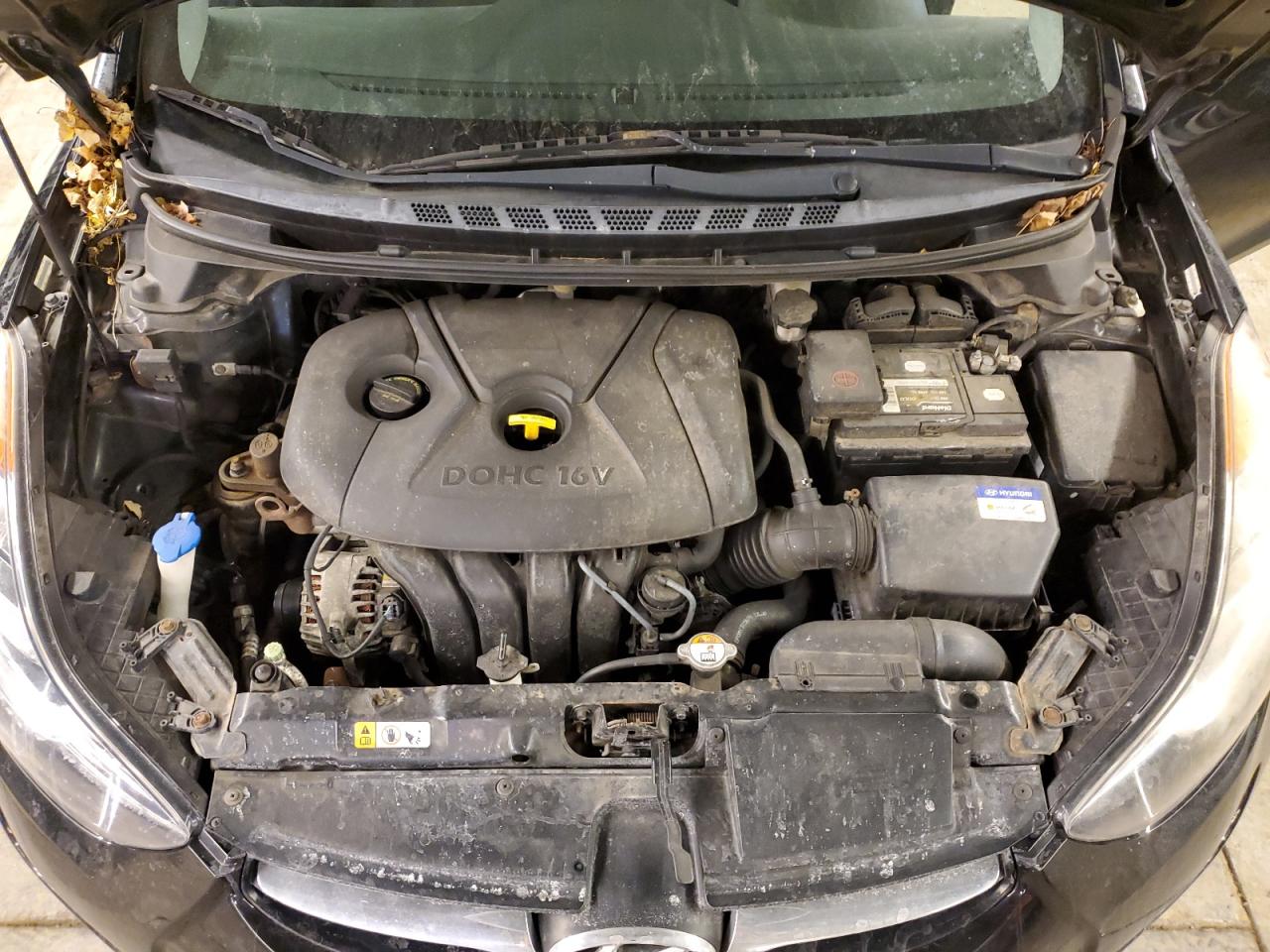 2013 Hyundai Elantra - Image 12