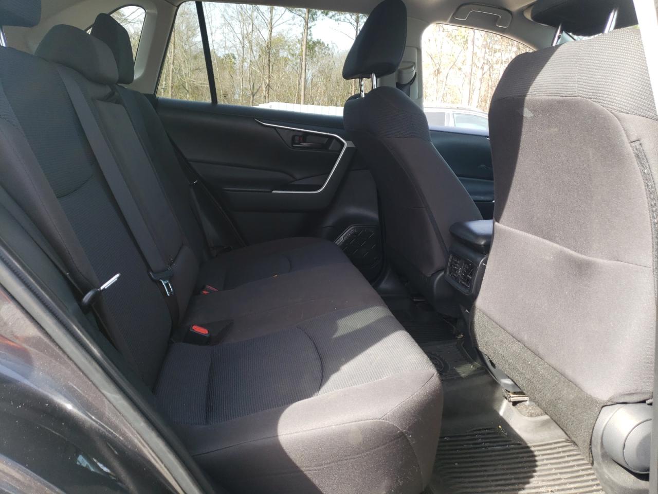 2023 Toyota RAV 4 - Image 11