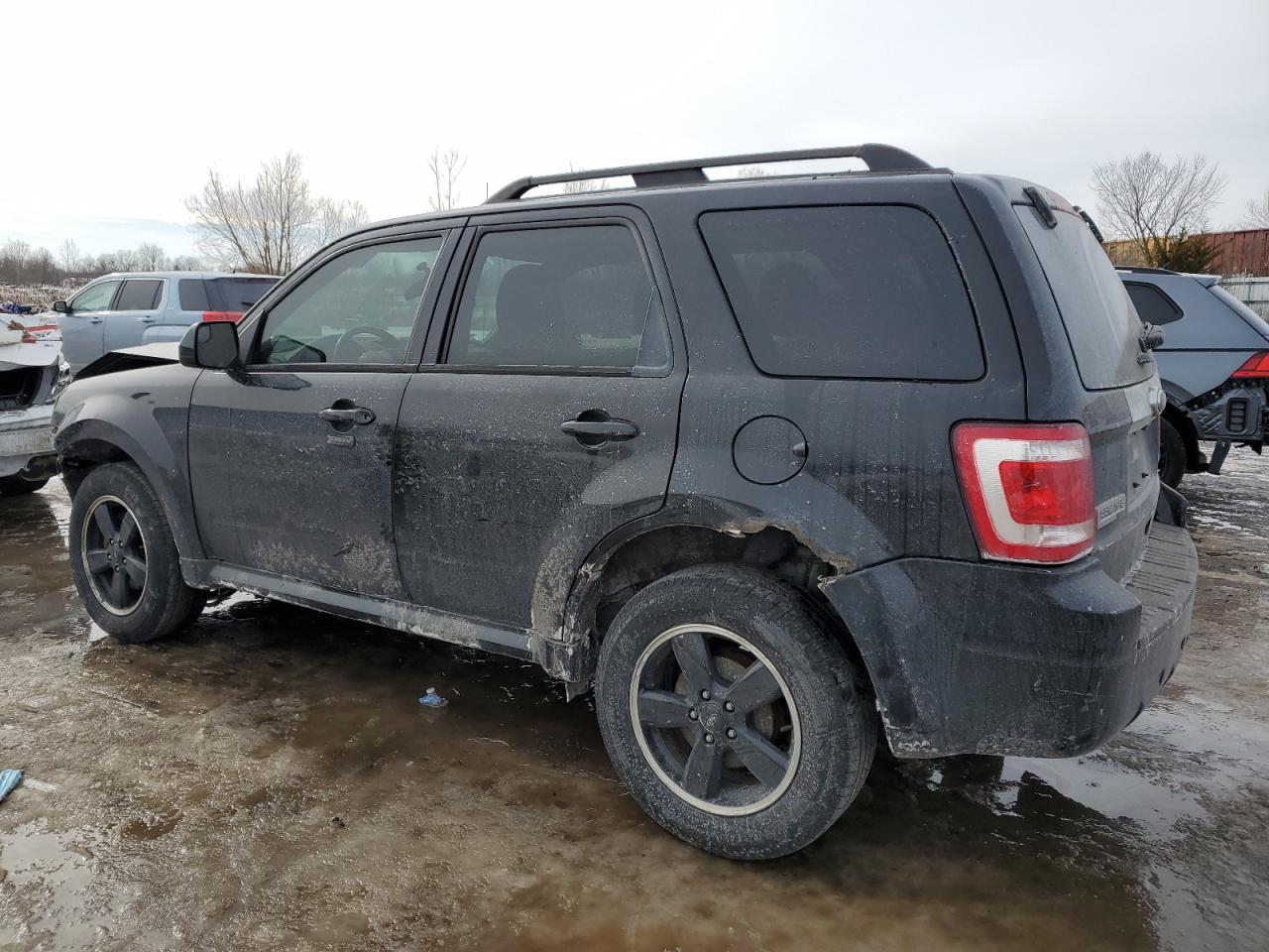 2011 Ford Escape - Image 2