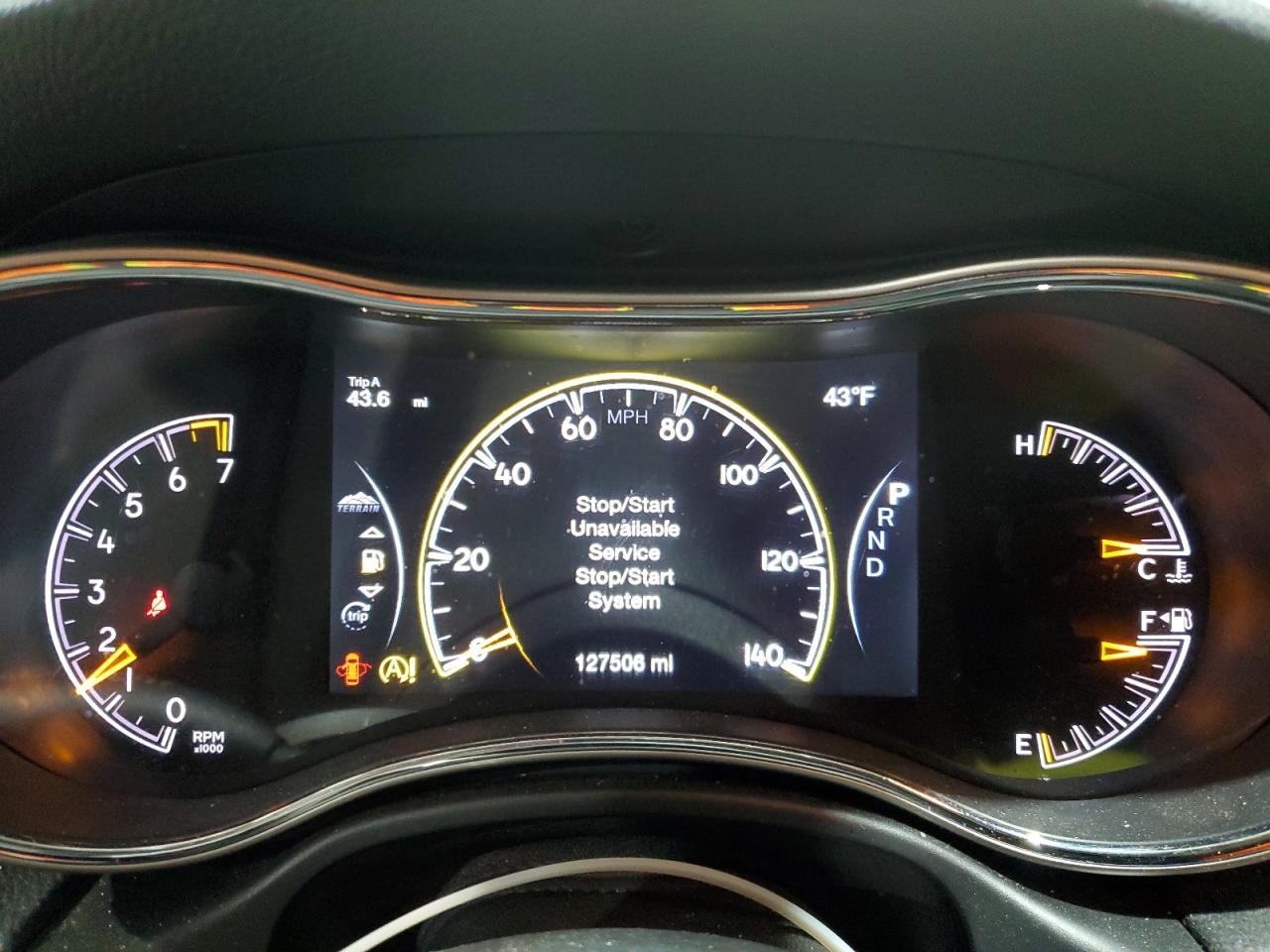 2016 Jeep Grand Cherokee - Image 9