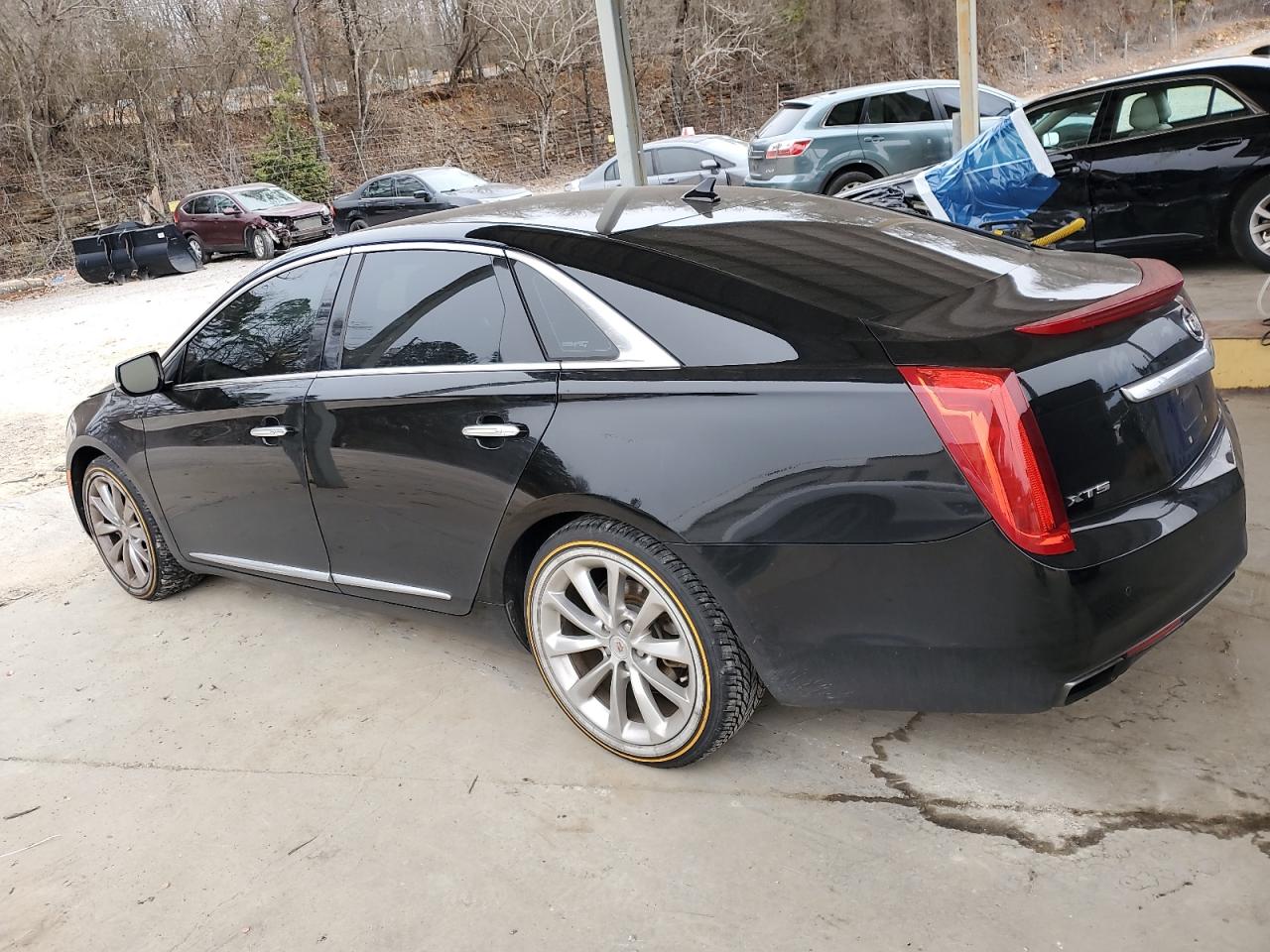 2013 Cadillac XTS - Image 2