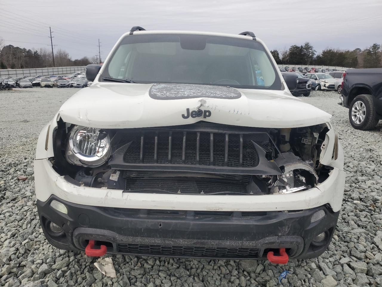 2017 Jeep Renegade - Image 5