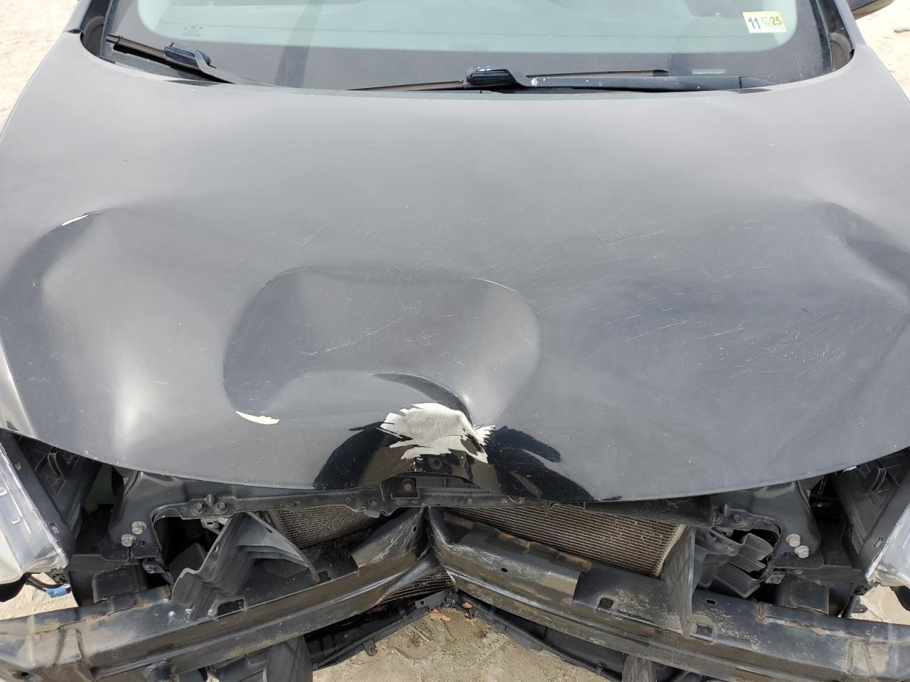 2016 Hyundai Elantra - Image 11