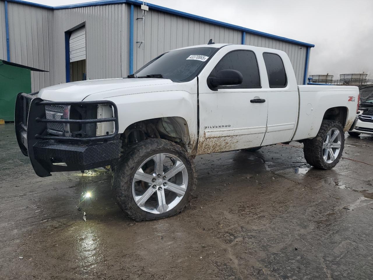 2013 Chevrolet Silverado - Image 1
