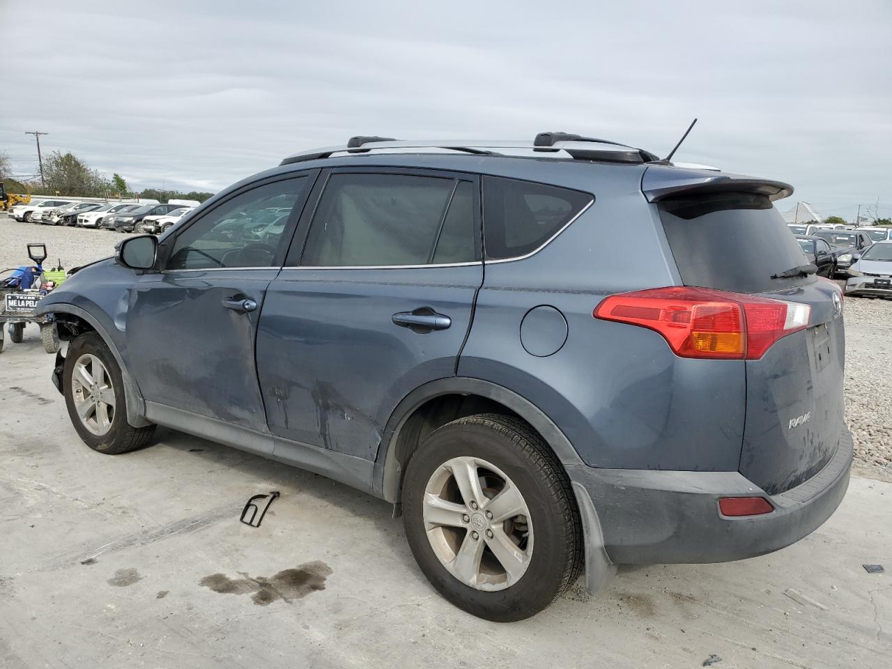 2013 Toyota RAV 4 - Image 2