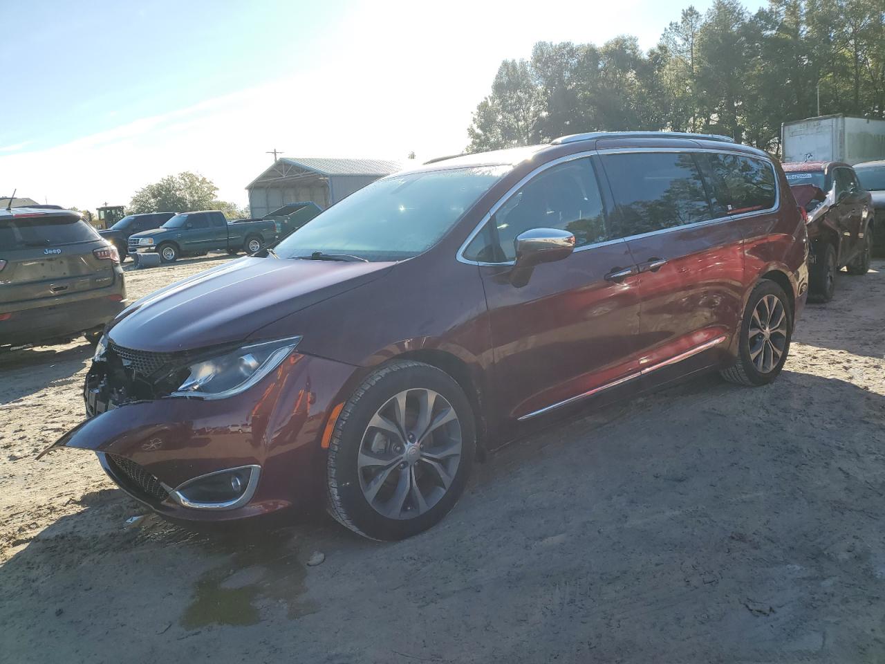 2017 Chrysler Pacifica - Image 1