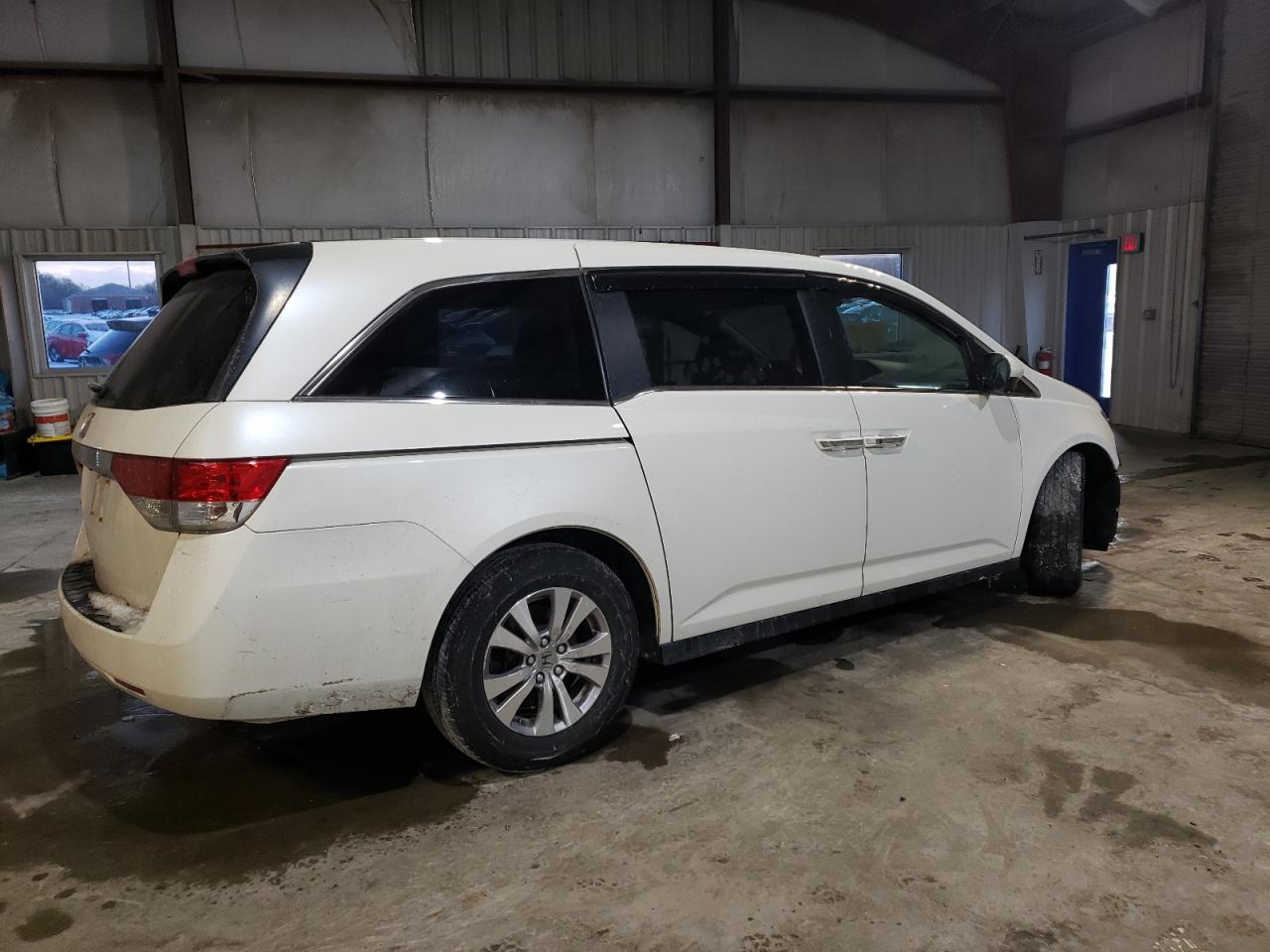 2014 Honda Odyssey - Image 3