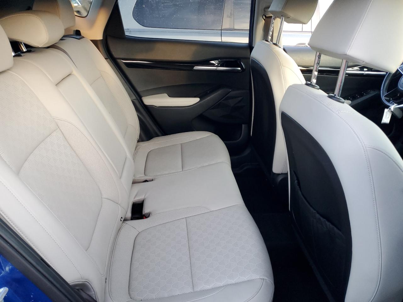 2021 Kia Seltos - Image 11