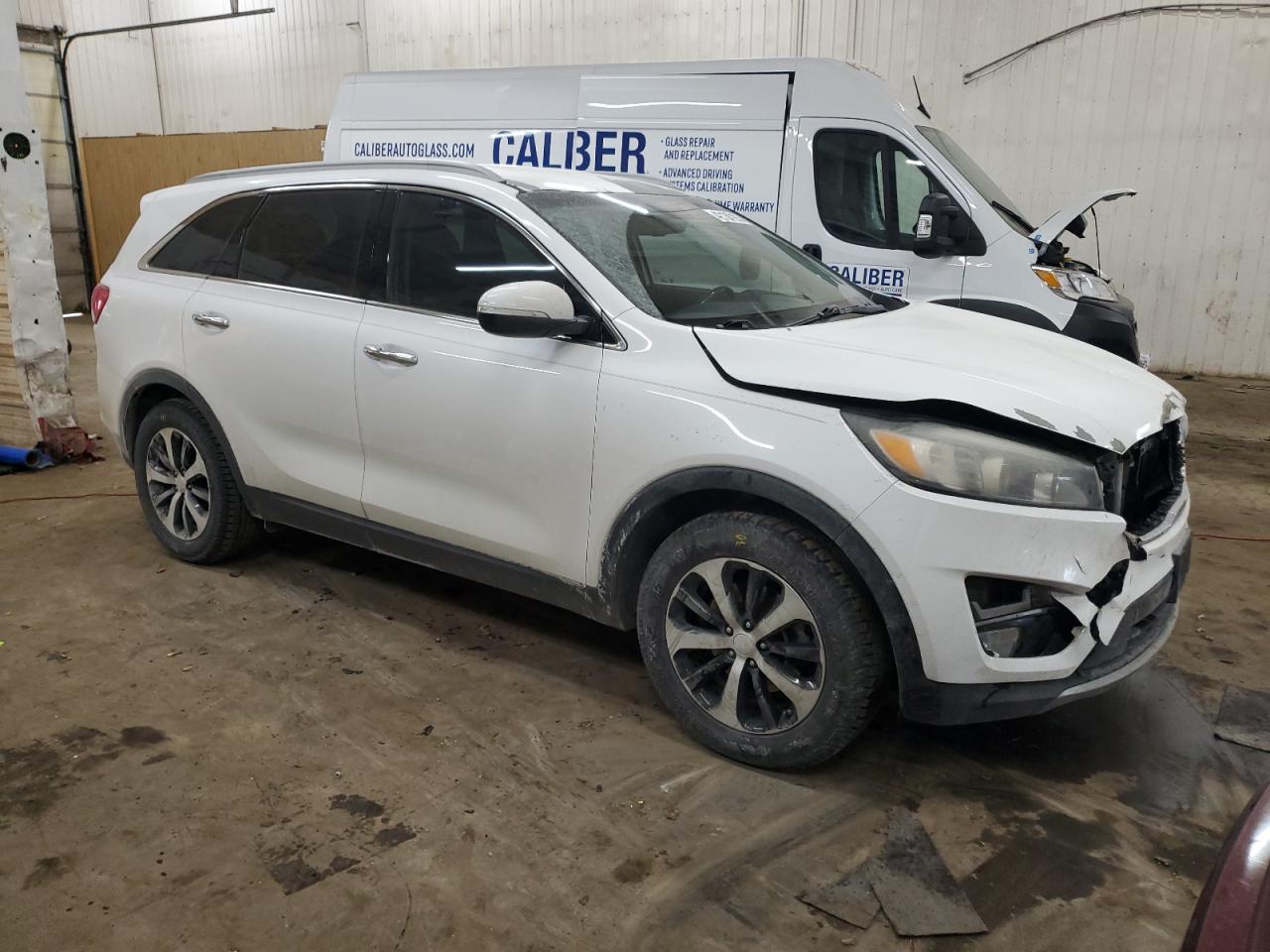 2016 Kia Sorento - Image 4