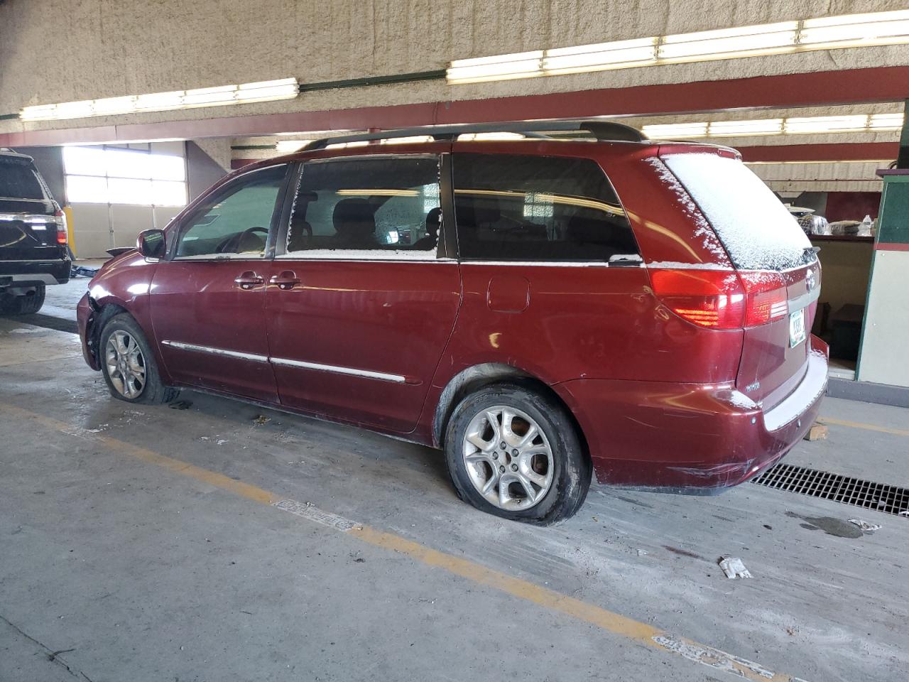 2005 Toyota Sienna - Image 2
