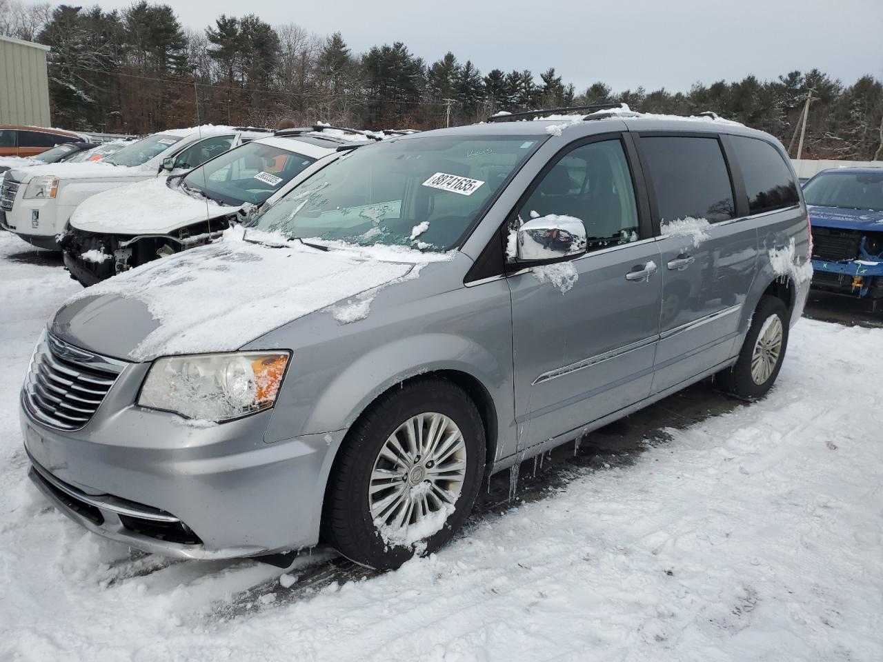 2013 Chrysler Town & Country - Image 1