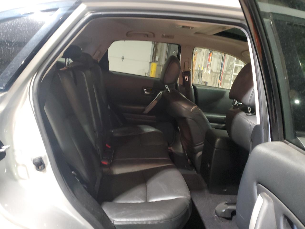 2006 Infiniti FX - Image 10