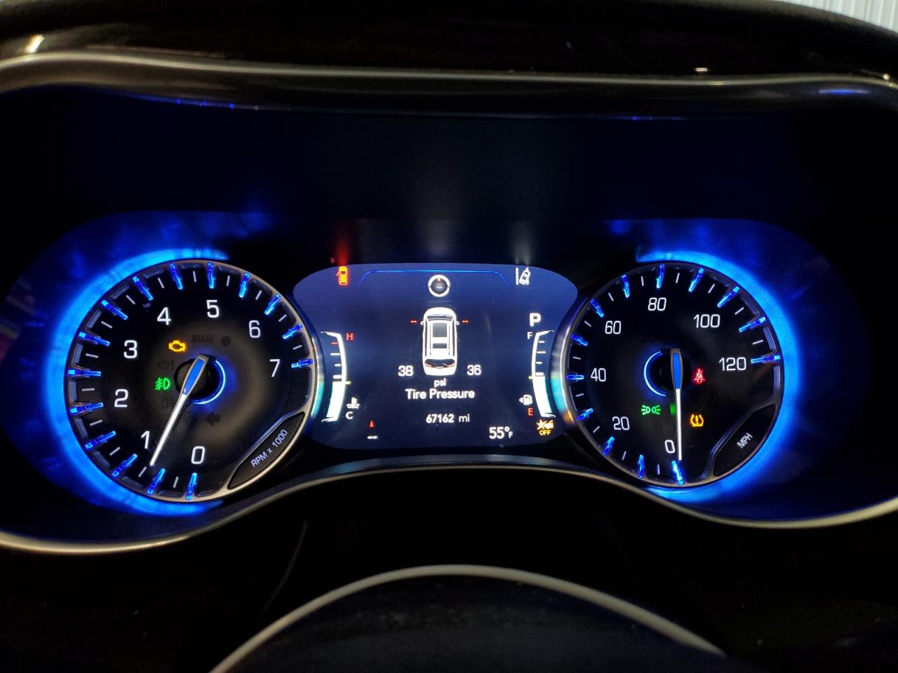 2022 Chrysler Pacifica - Image 9