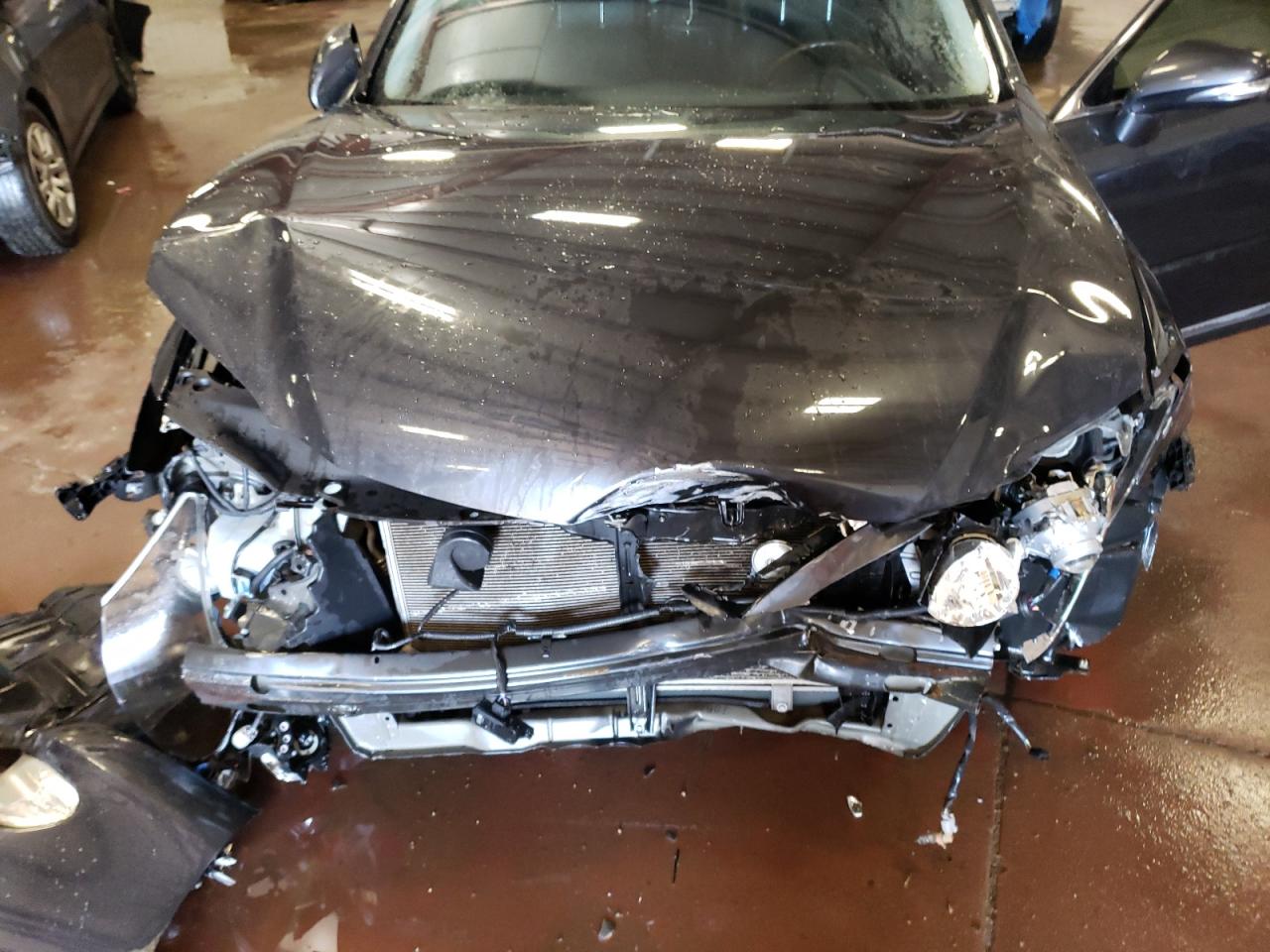 2011 Lexus ES - Image 11