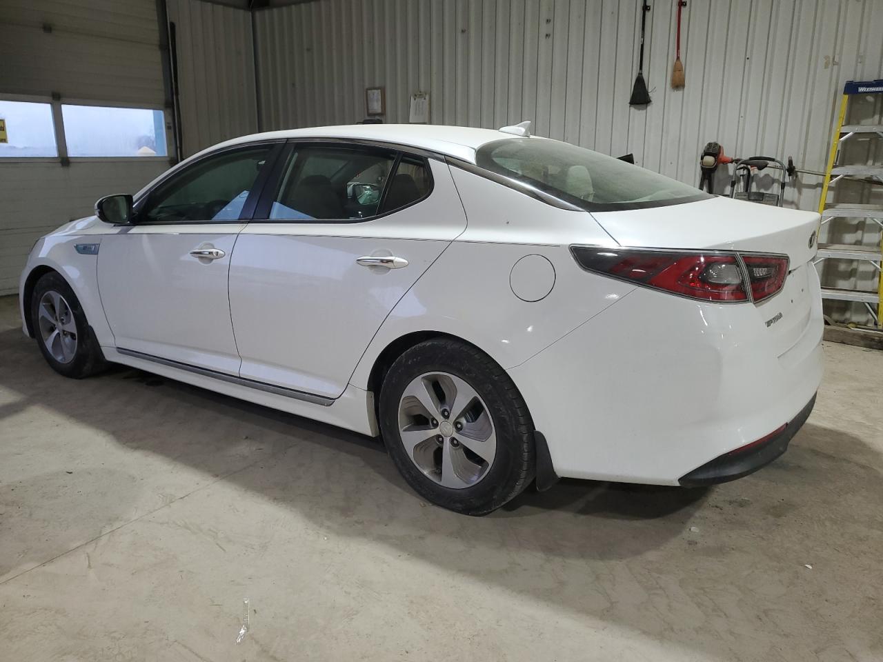 2016 Kia Optima - Image 2