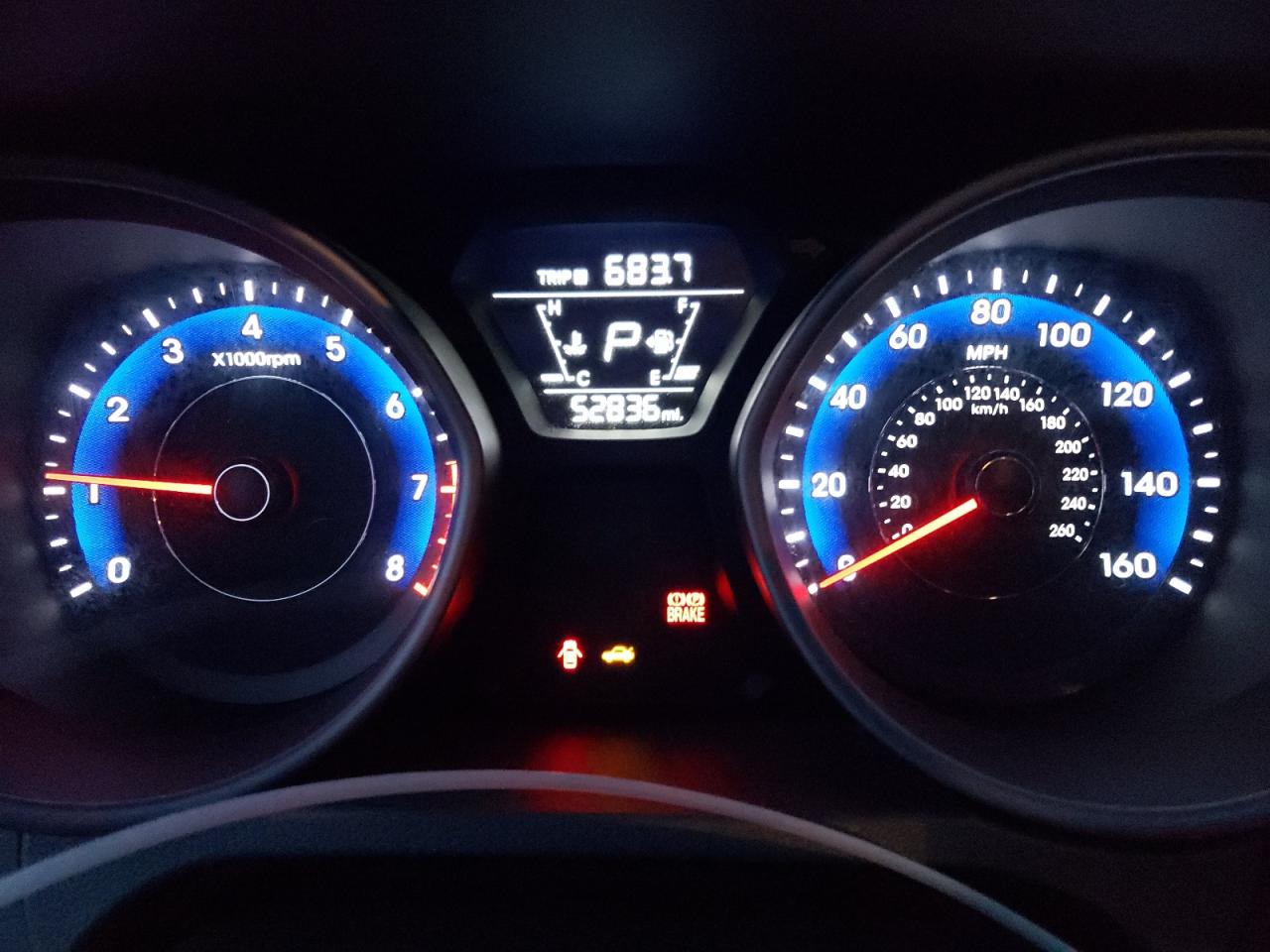 2014 Hyundai Elantra - Image 9