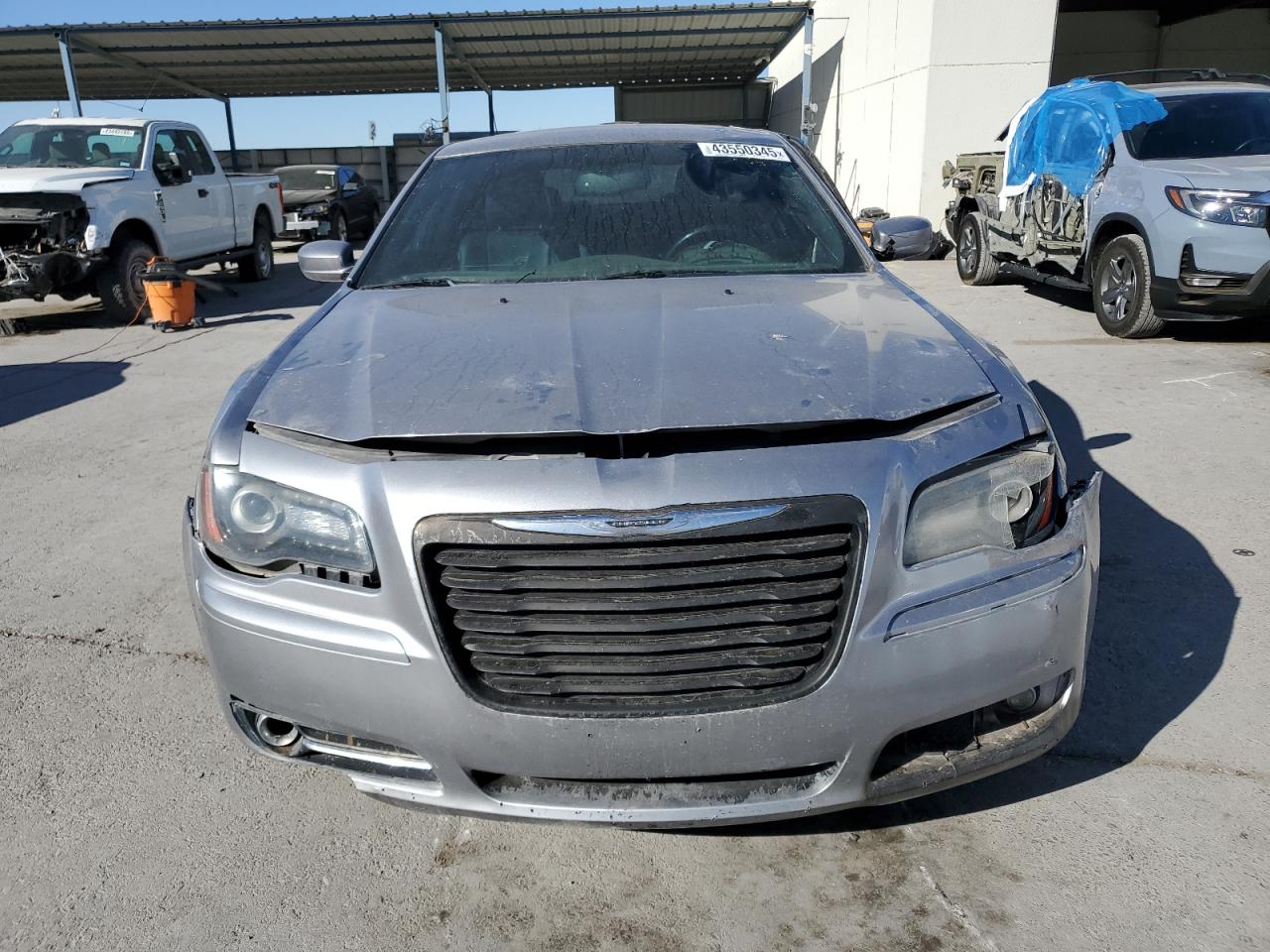 2014 Chrysler 300 - Image 5