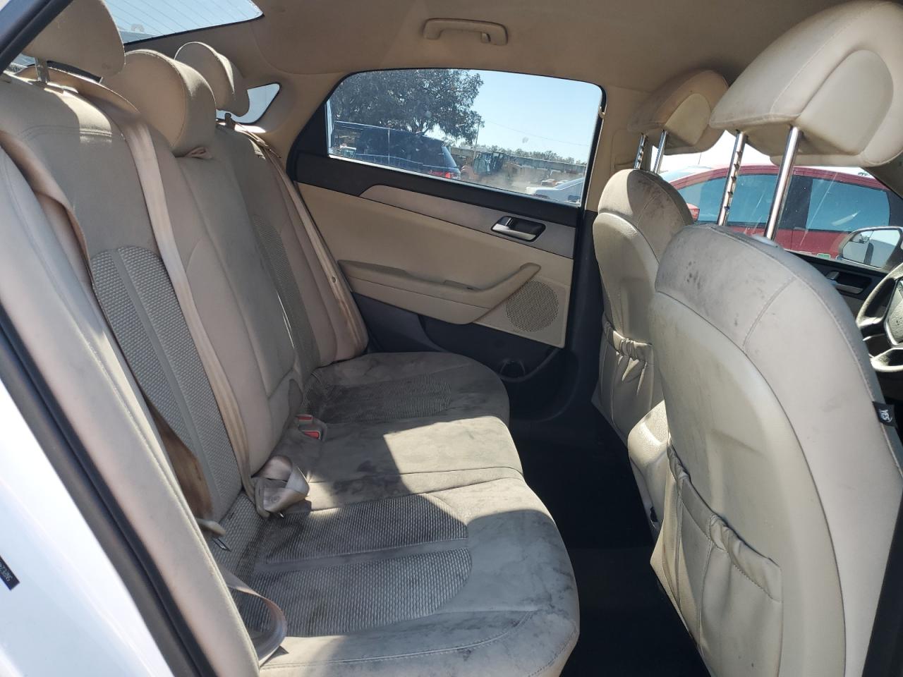 2016 Hyundai Sonata - Image 10