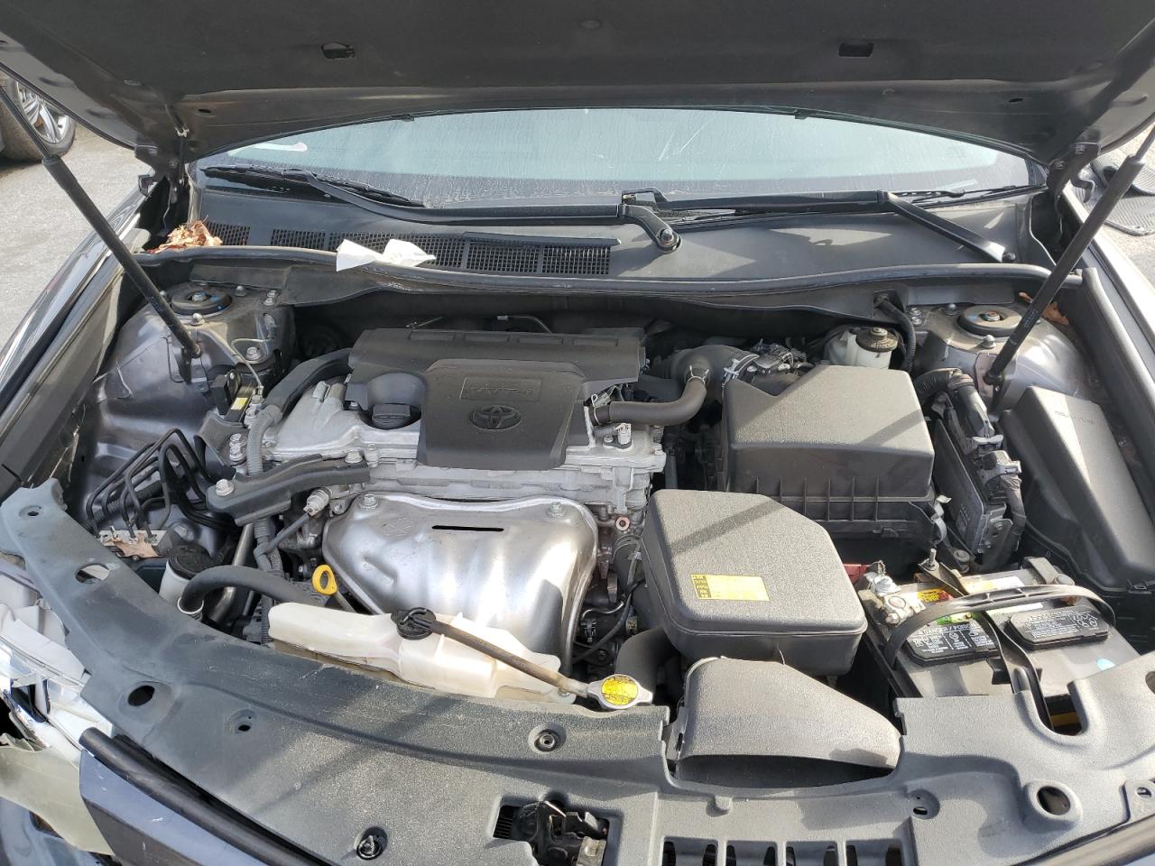 2012 Toyota Camry - Image 11