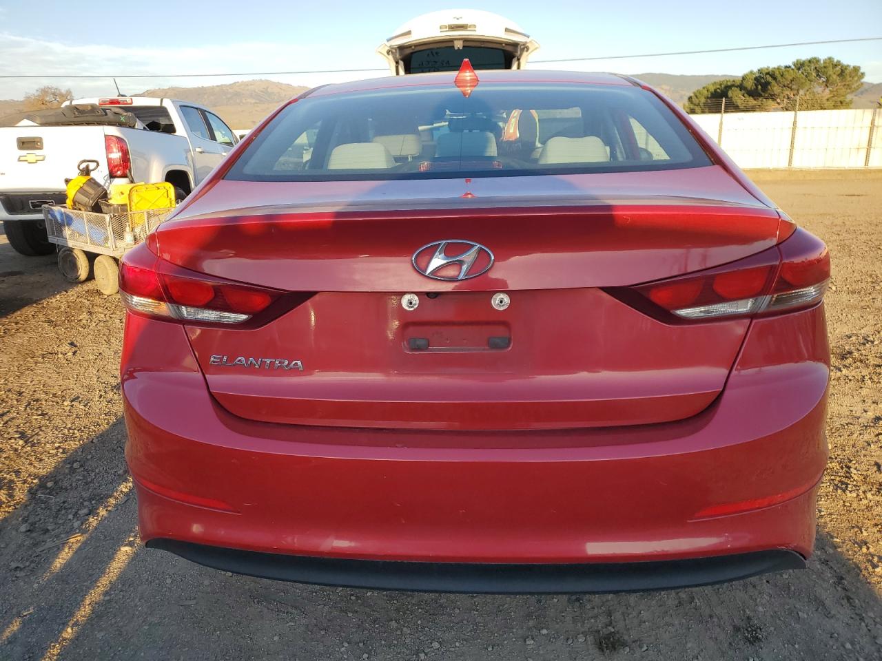 2018 Hyundai Elantra - Image 6