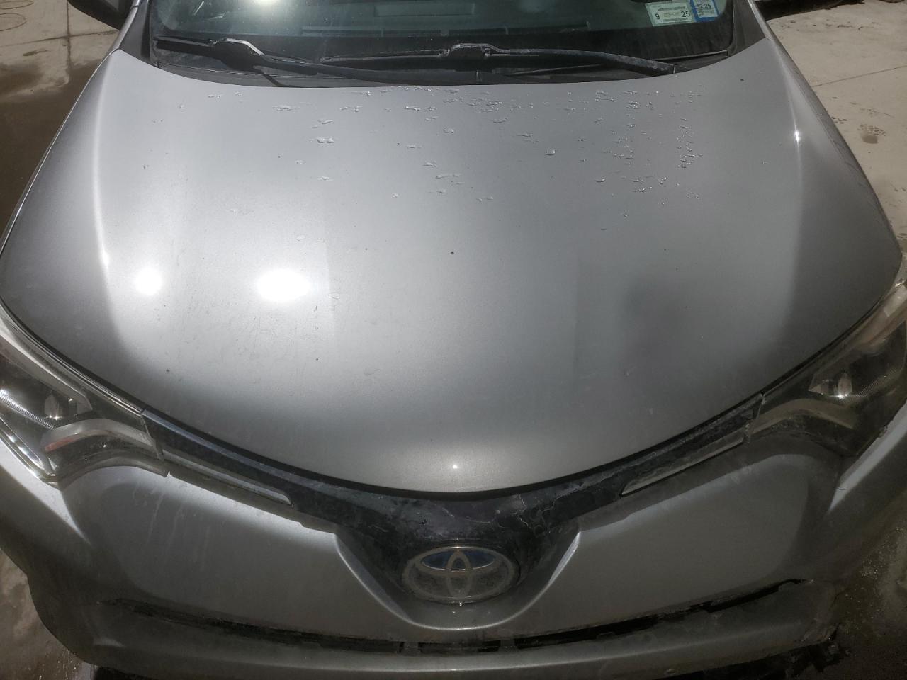 2017 Toyota RAV 4 - Image 13