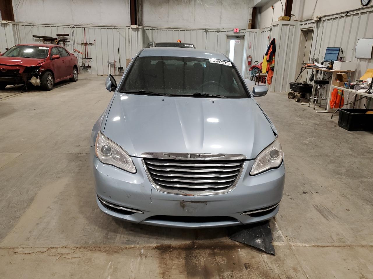 2012 Chrysler 200 - Image 5