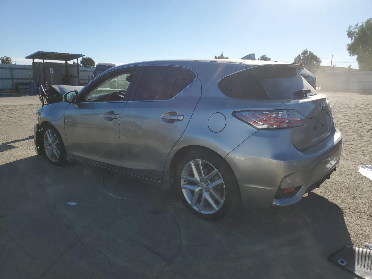 VIN JTHKD5BH1H2284802 2017 LEXUS CT 200 no.2