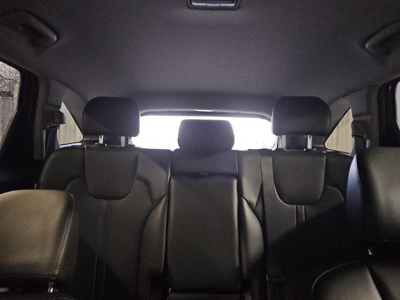 2024 Kia Sorento - Image 10