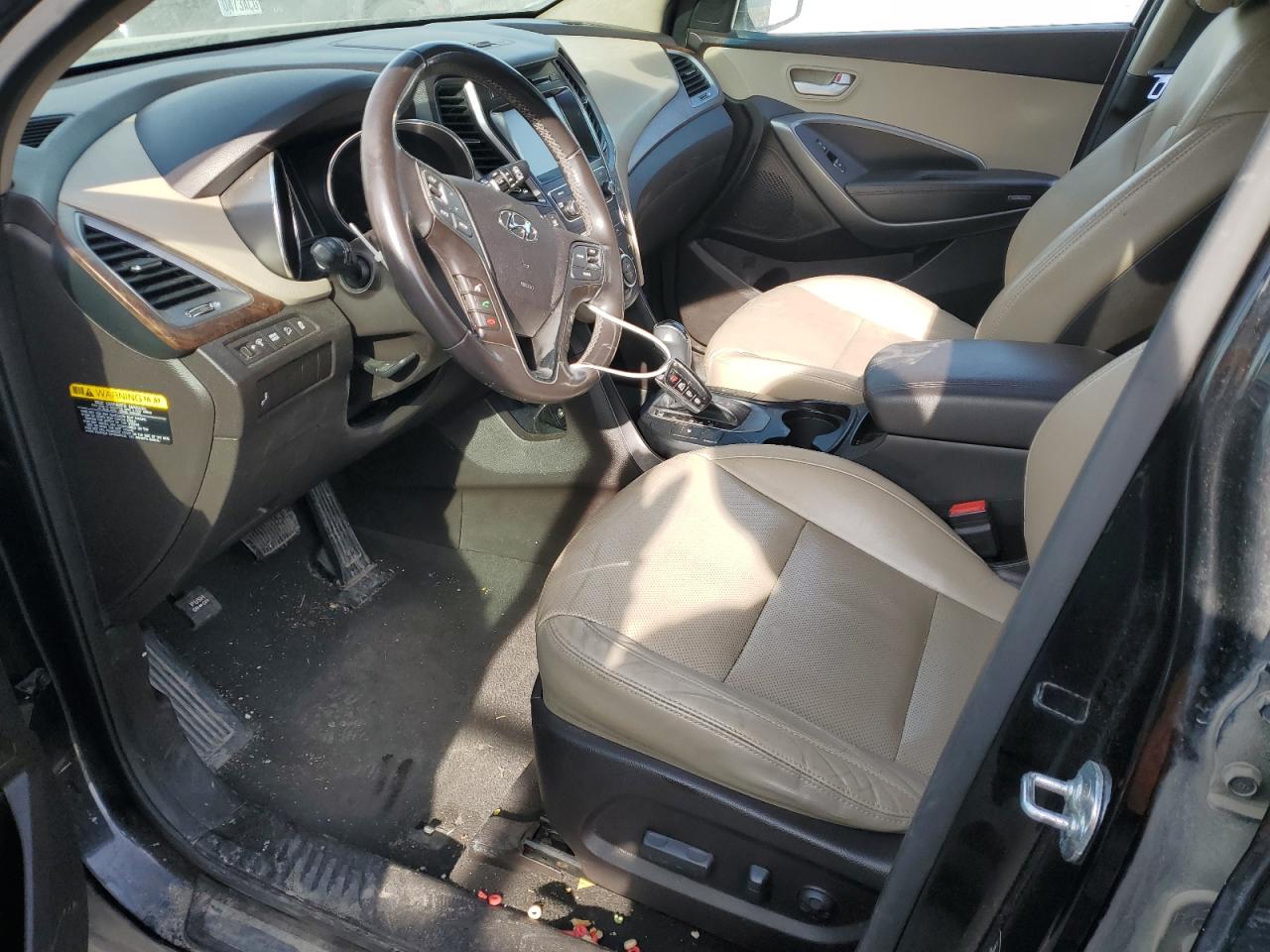 2017 Hyundai Santa Fe - Image 7
