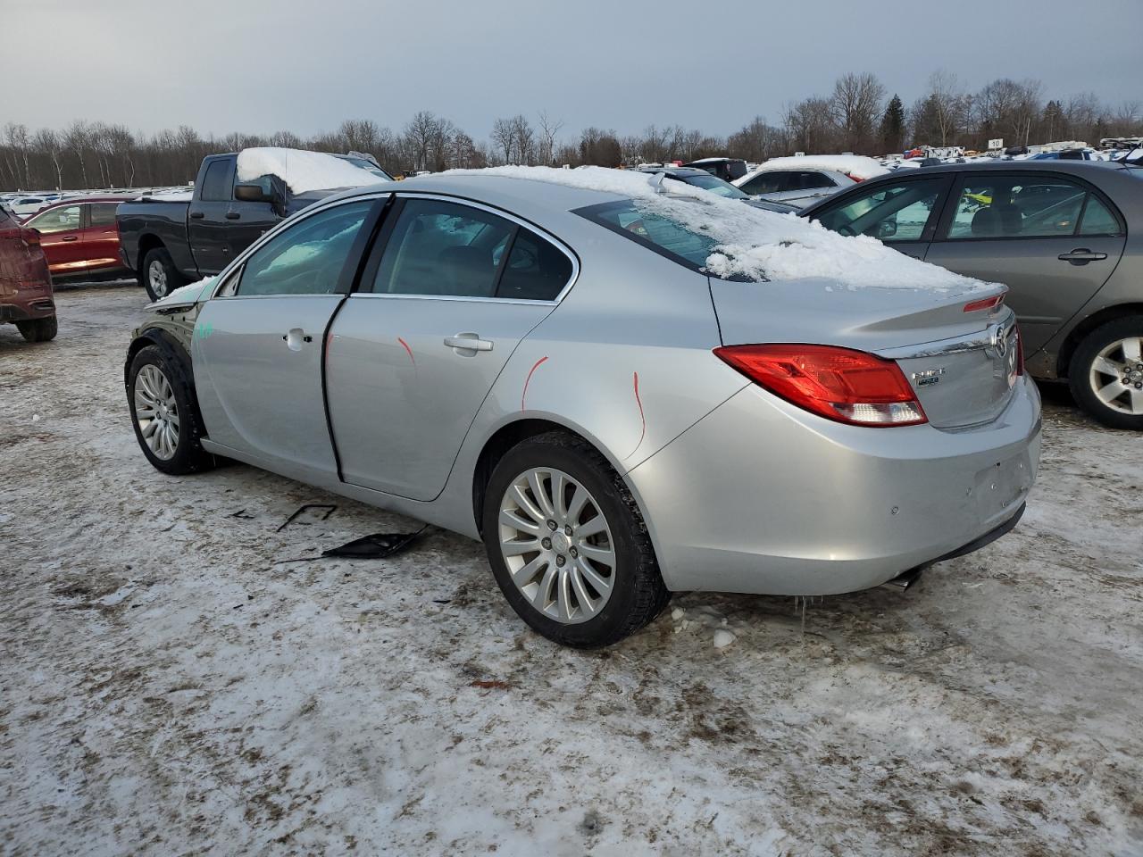 2011 Buick Regal - Image 2