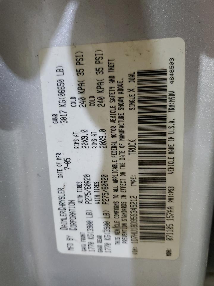 2005 Dodge RAM - Image 12
