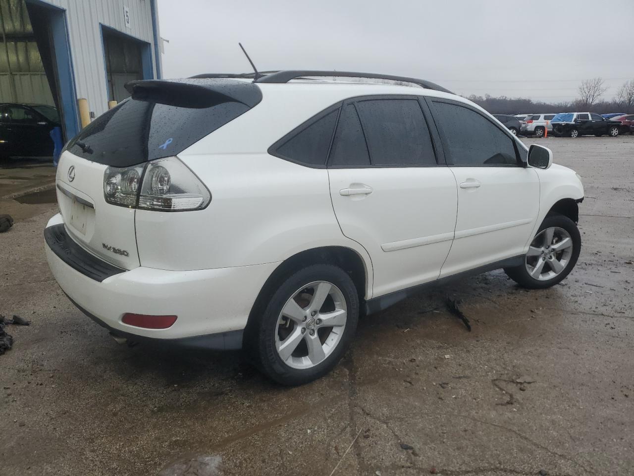 2004 Lexus RX - Image 3