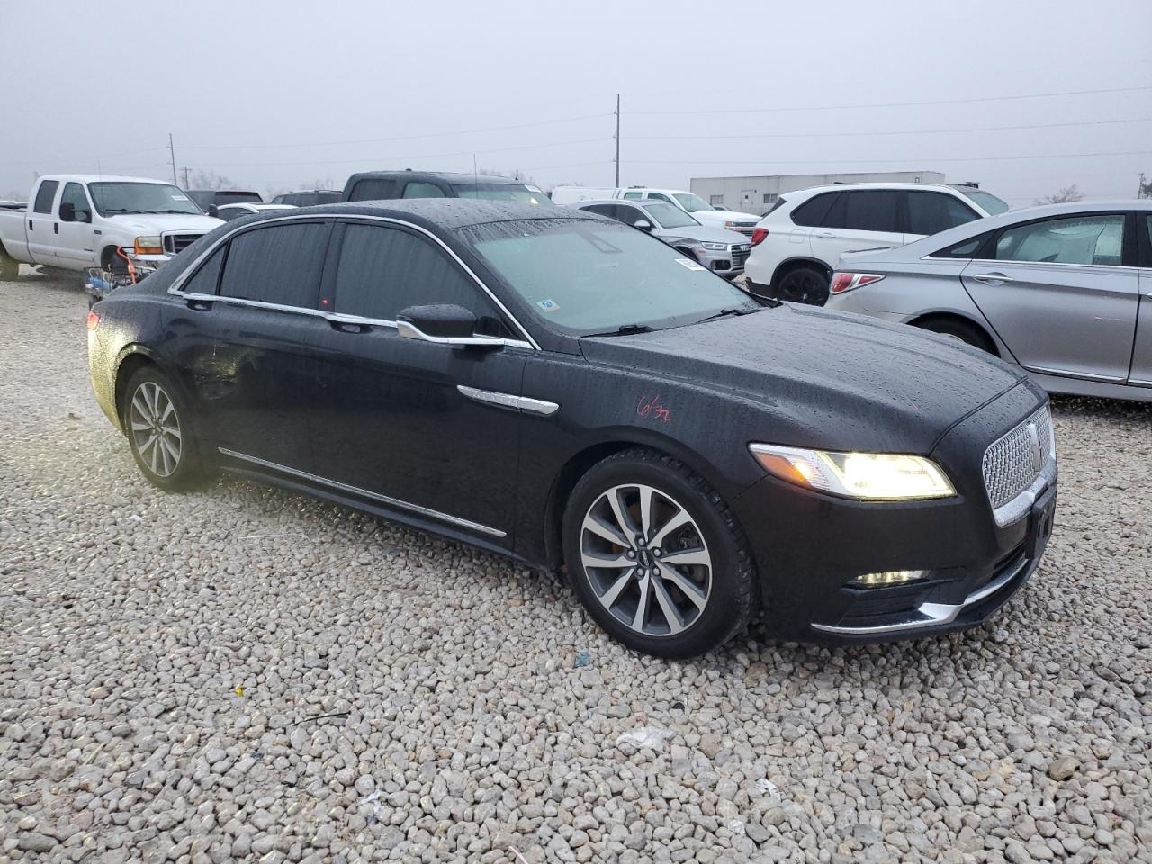 2018 Lincoln Continental - Image 4