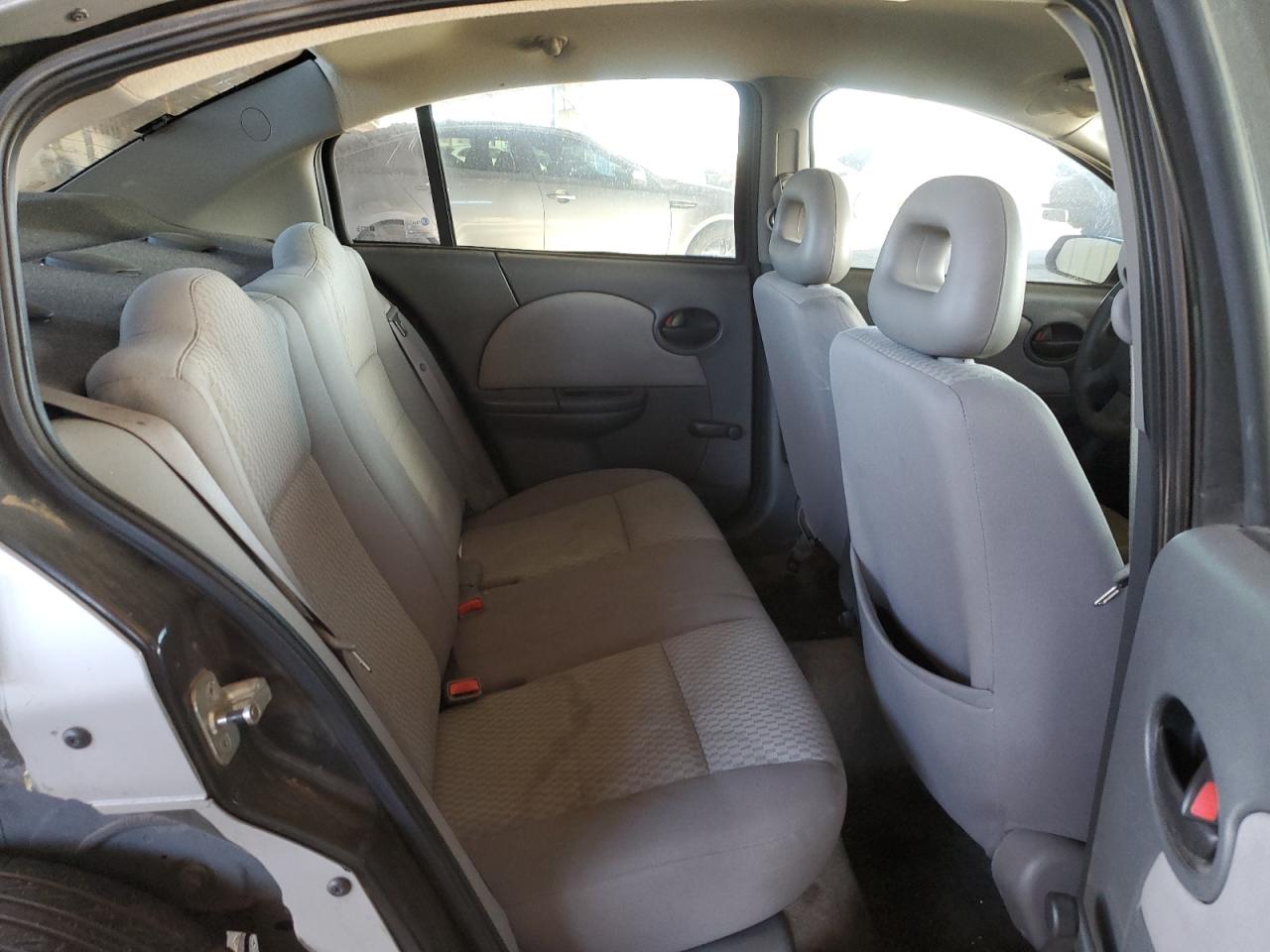 2007 Saturn ION - Image 11