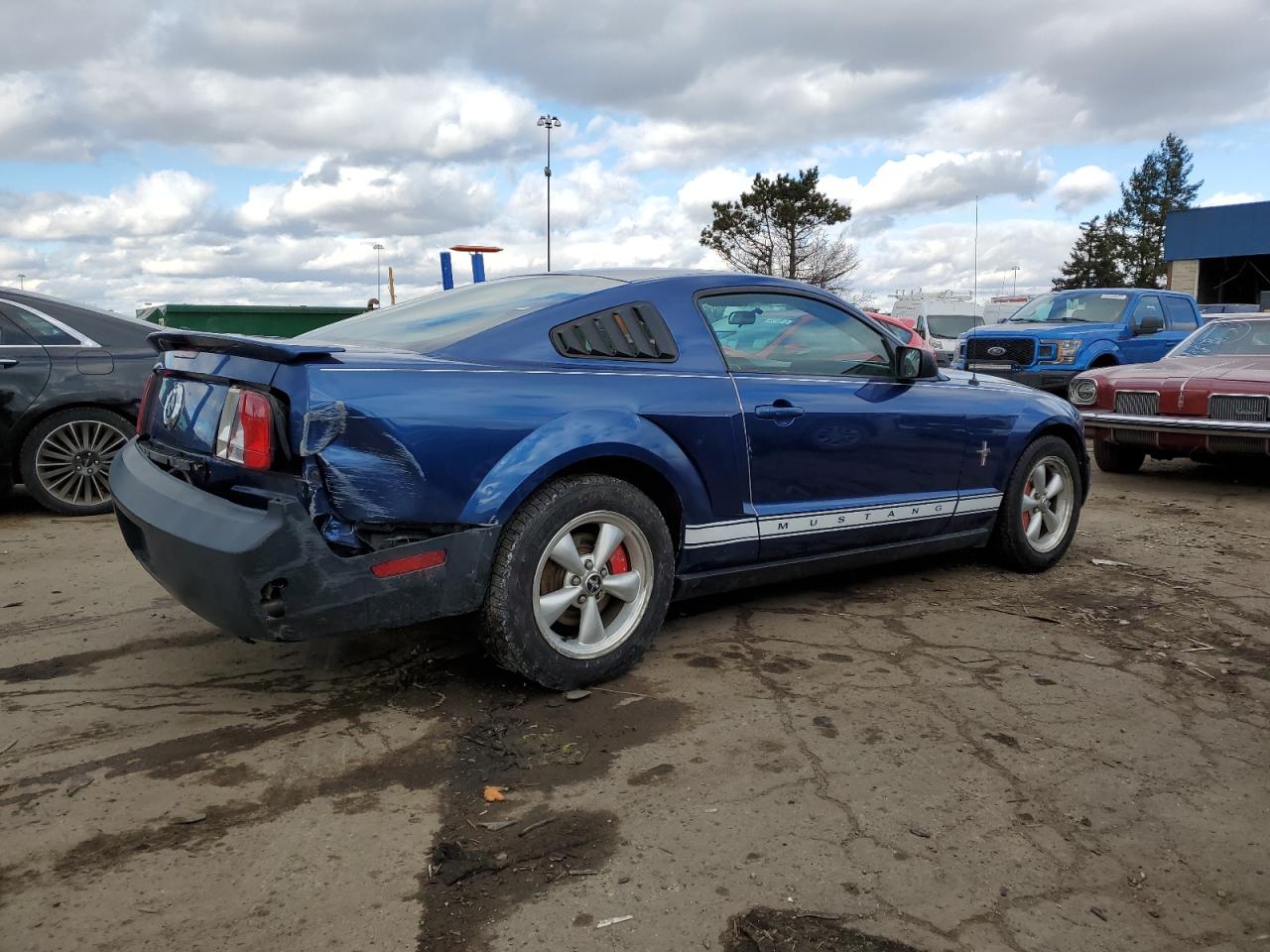 2007 Ford Mustang - Image 3