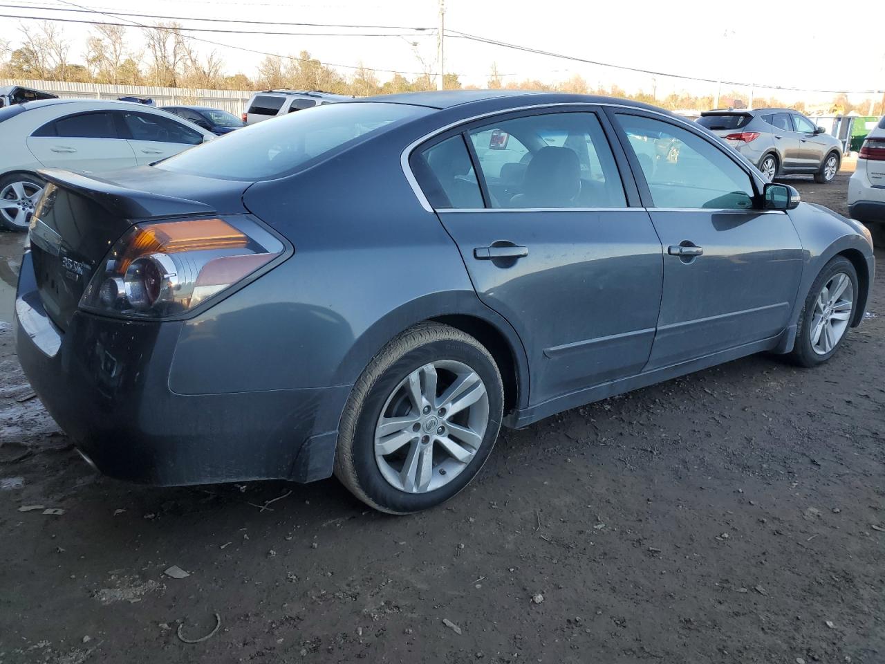 2010 Nissan Altima - Image 3
