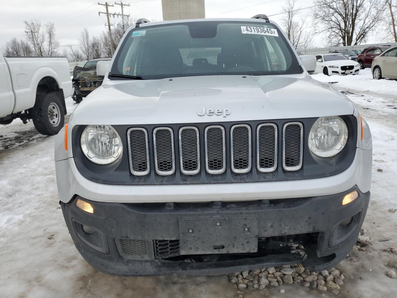 2018 Jeep Renegade - Image 5