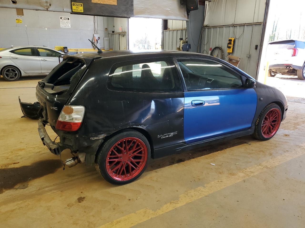 2004 Honda Civic - Image 3