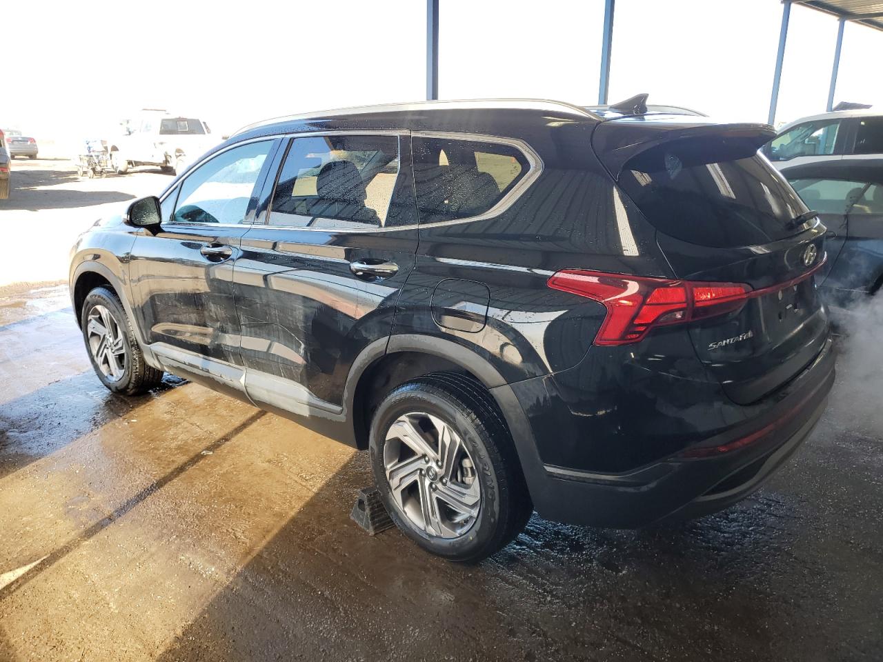 2023 Hyundai Santa Fe - Image 2