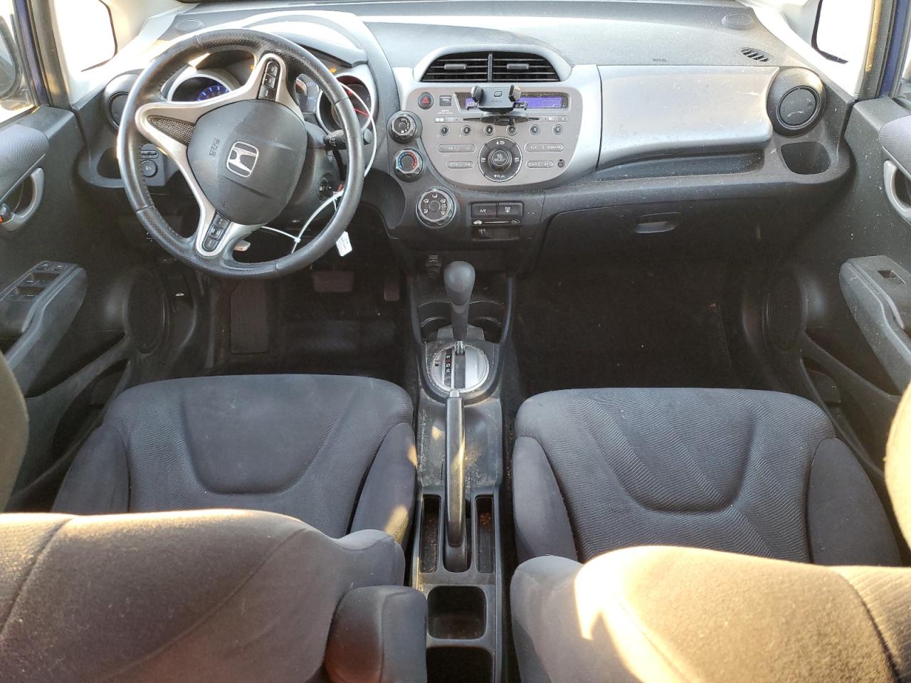 2010 Honda Fit - Image 8