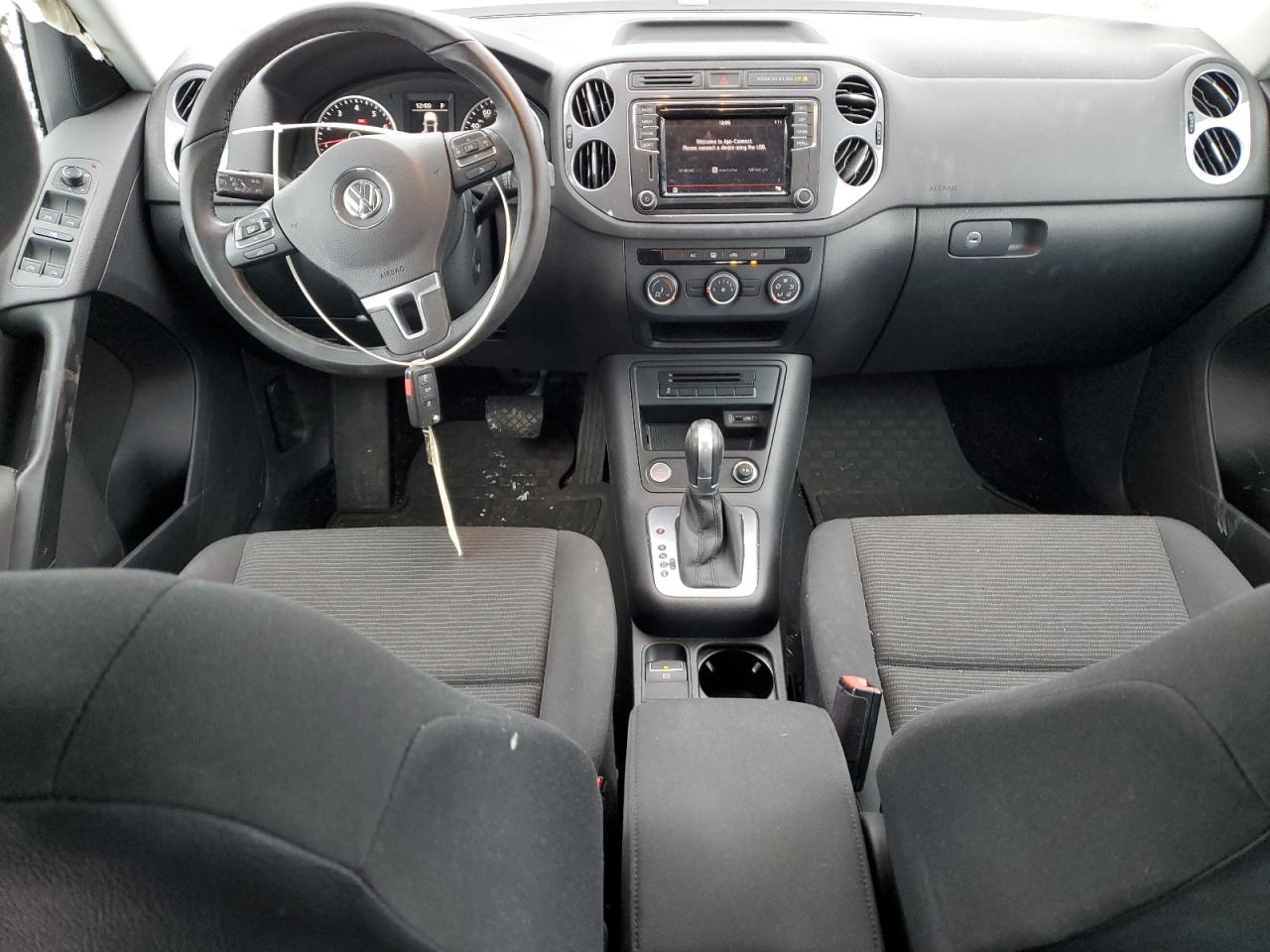 2017 Volkswagen Tiguan - Image 8